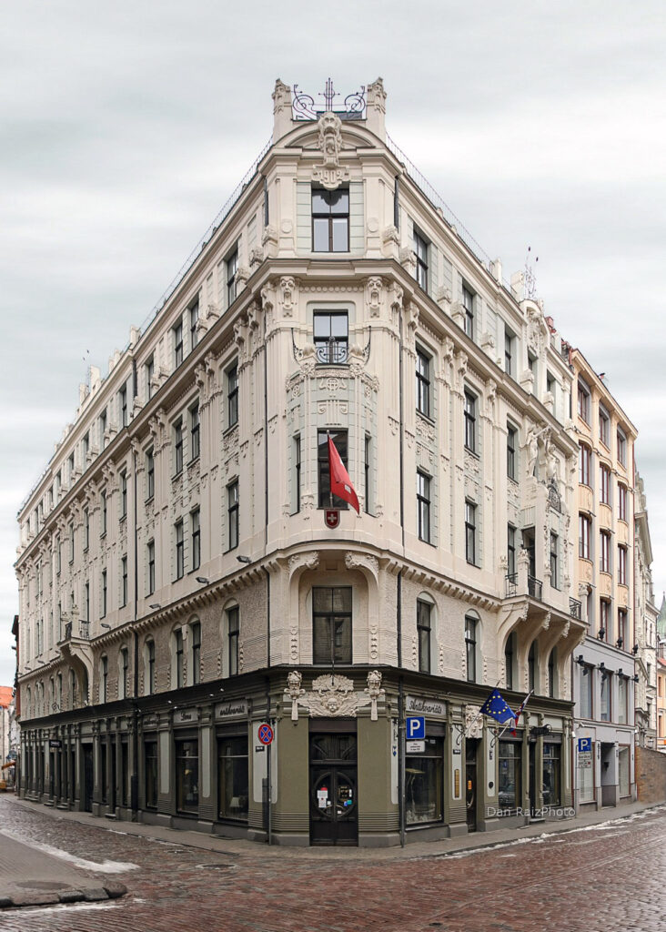 Smilšu 8 Riga Art Nouveau facade