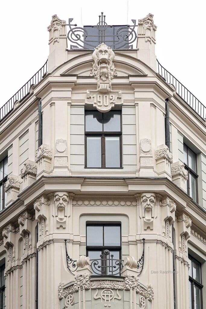 Smilšu 8 Riga Art Nouveau facade
