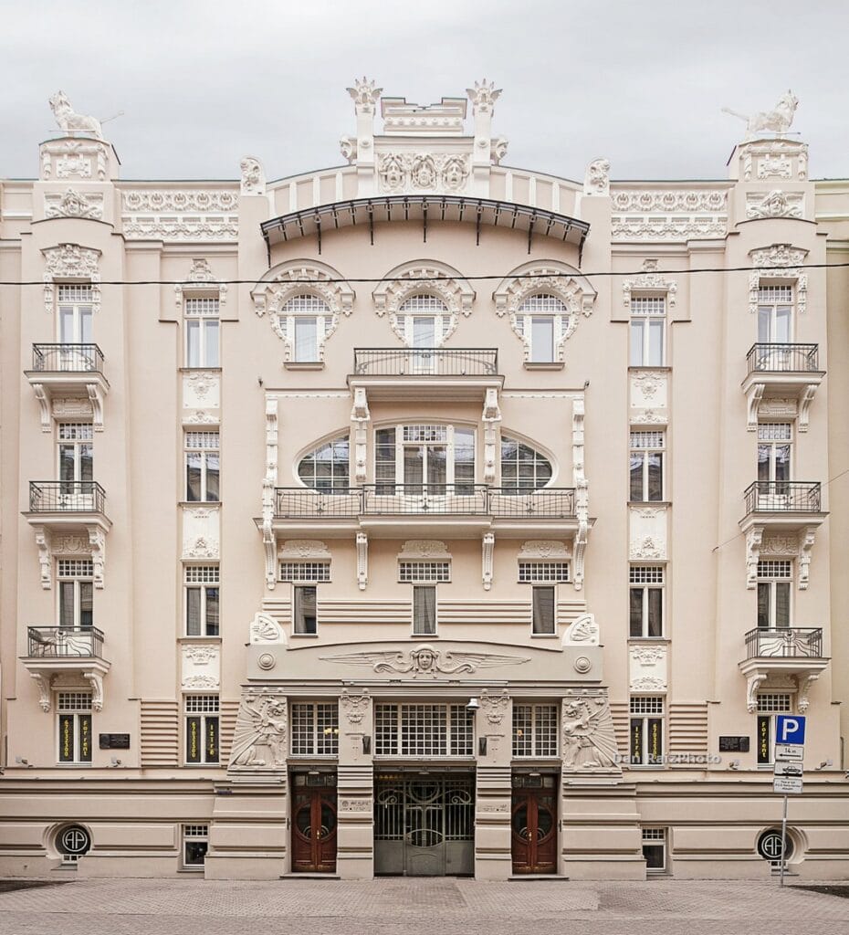 Alberta 4 Riga Art Nouveau symmetrical facade
