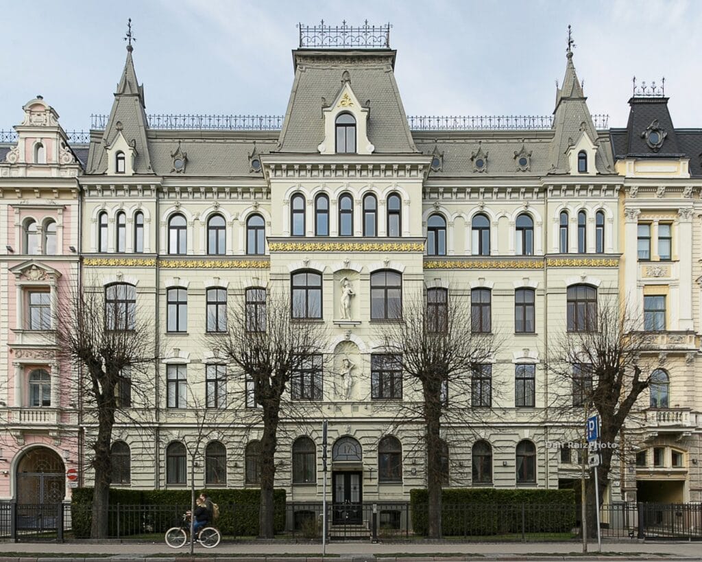 Elizabetes 17 Riga historic facade by Heinrich Scheel
