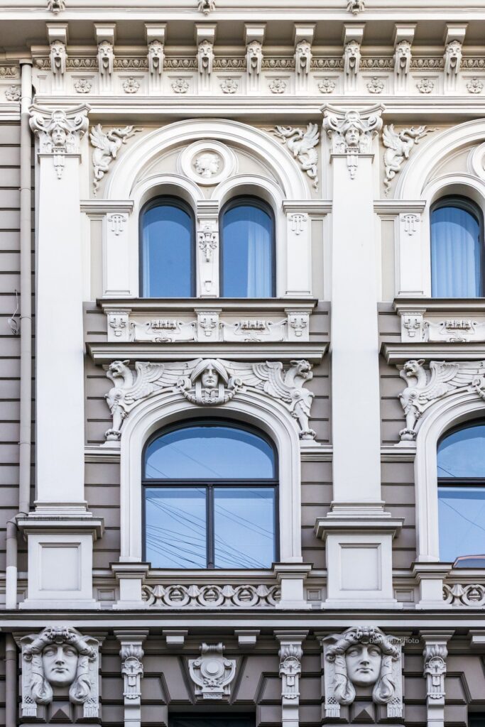 Mikhail Eisenstein's Art Nouveau architecture at Elizabetes iela 33 facade details