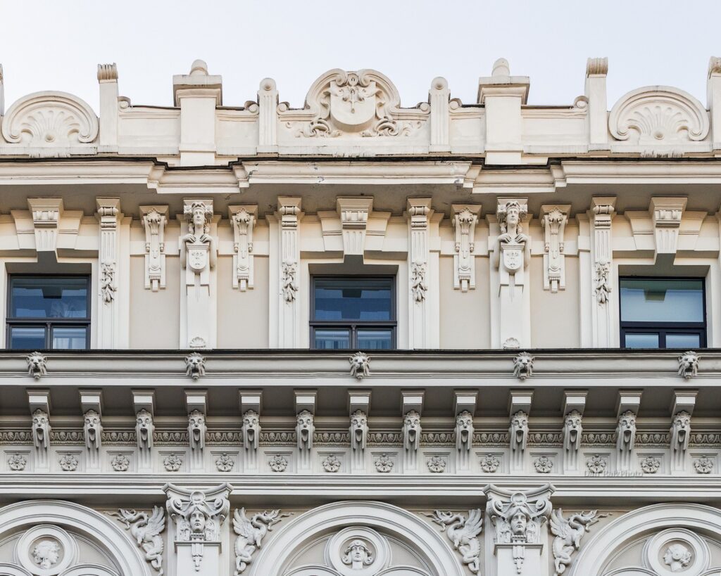 Mikhail Eisenstein's Art Nouveau architecture at Elizabetes iela 33 facade details