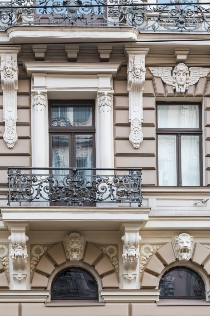Mikhail Eisenstein's Art Nouveau architecture at Elizabetes iela 33 facade details.